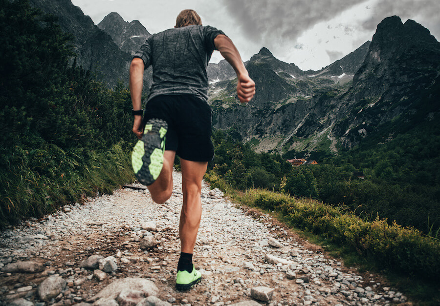 course terrain rocailleux trail