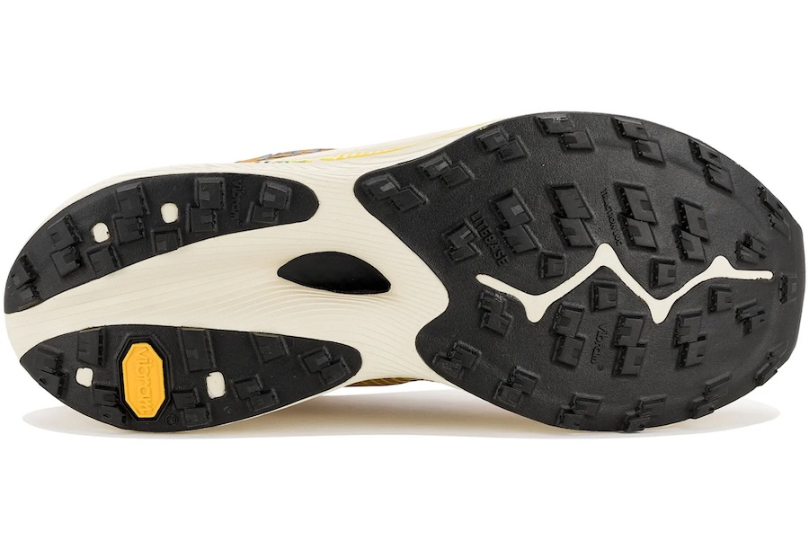 semelle crampons new balance fuelcell supercomp trail